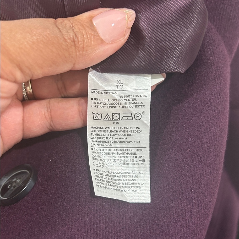 Banana Republic Pinot Noir Double-Breasted Coat - Picture 8 of 8